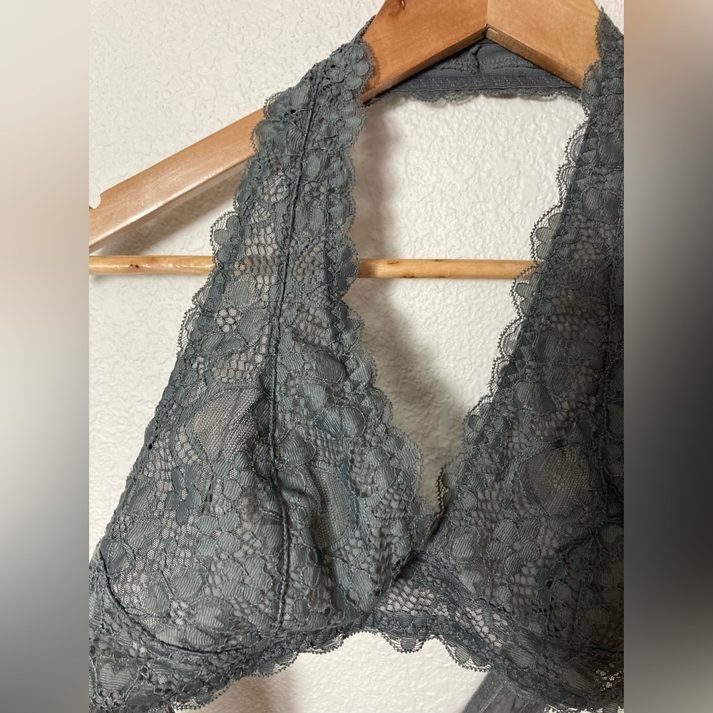 Intimately Free People Galoon lace halter bralette bra dark gray Medium - Picture 3 of 6
